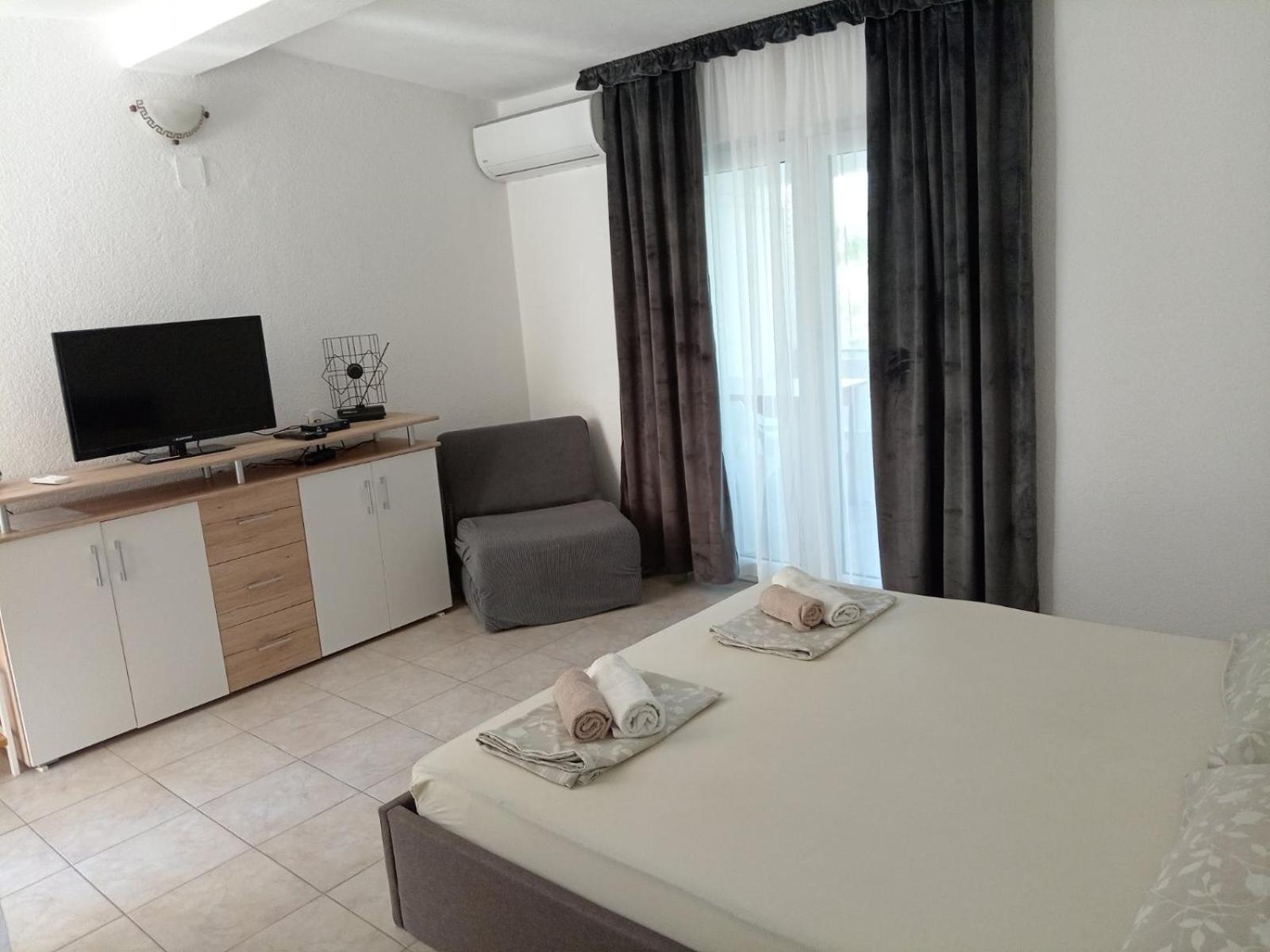Apartments Seso Pag Town Exterior photo